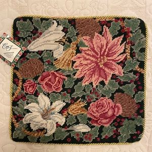 Beautiful Floral Holiday Needlepoint Pillow Cover NWT